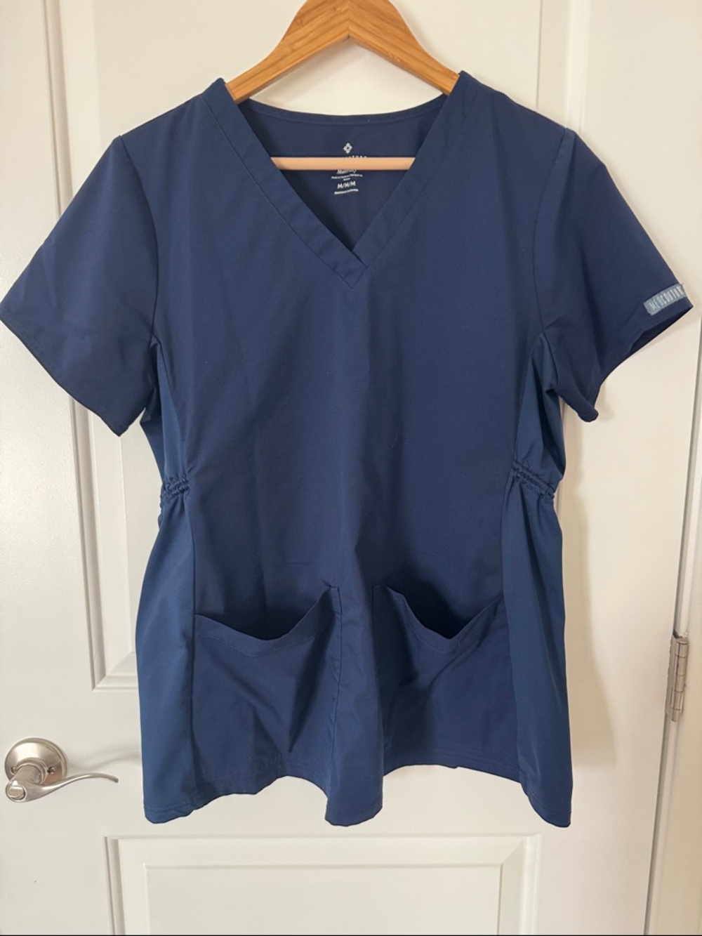Med Couture Maternity Medium Navy V-Neck Short Sleeve Scrub Top